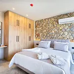 Pathos Seaside Ξενοδοχείο 3*
