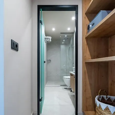 Pathos Seaside 酒店