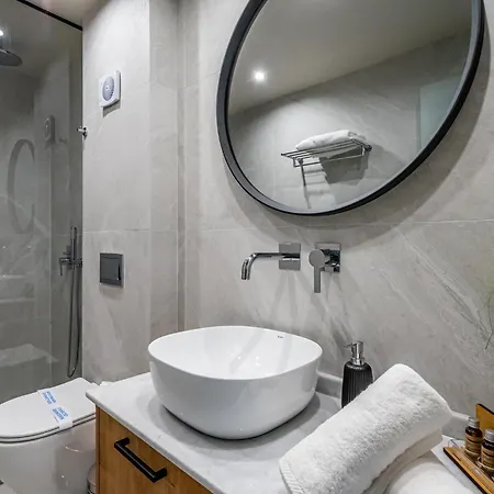Pathos Seaside Hotell