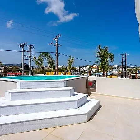 Pathos Seaside 3*