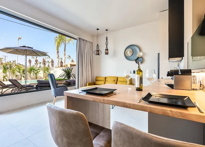 Ξενοδοχείο Pathos Seaside